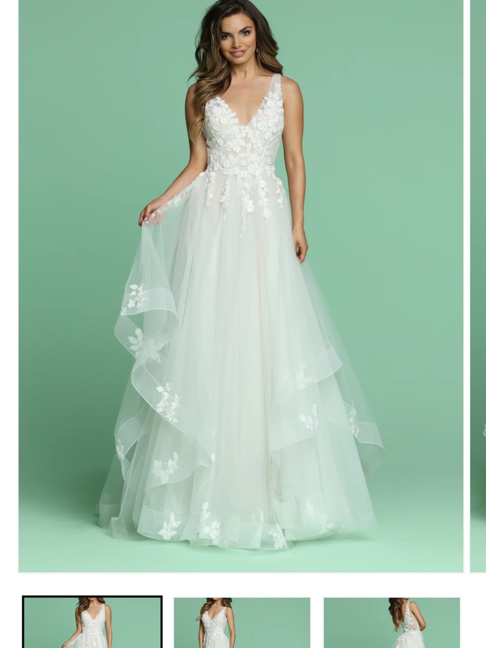 DaVinci Ivory Floral Appliqué V-Neck Tulle Gown NWT